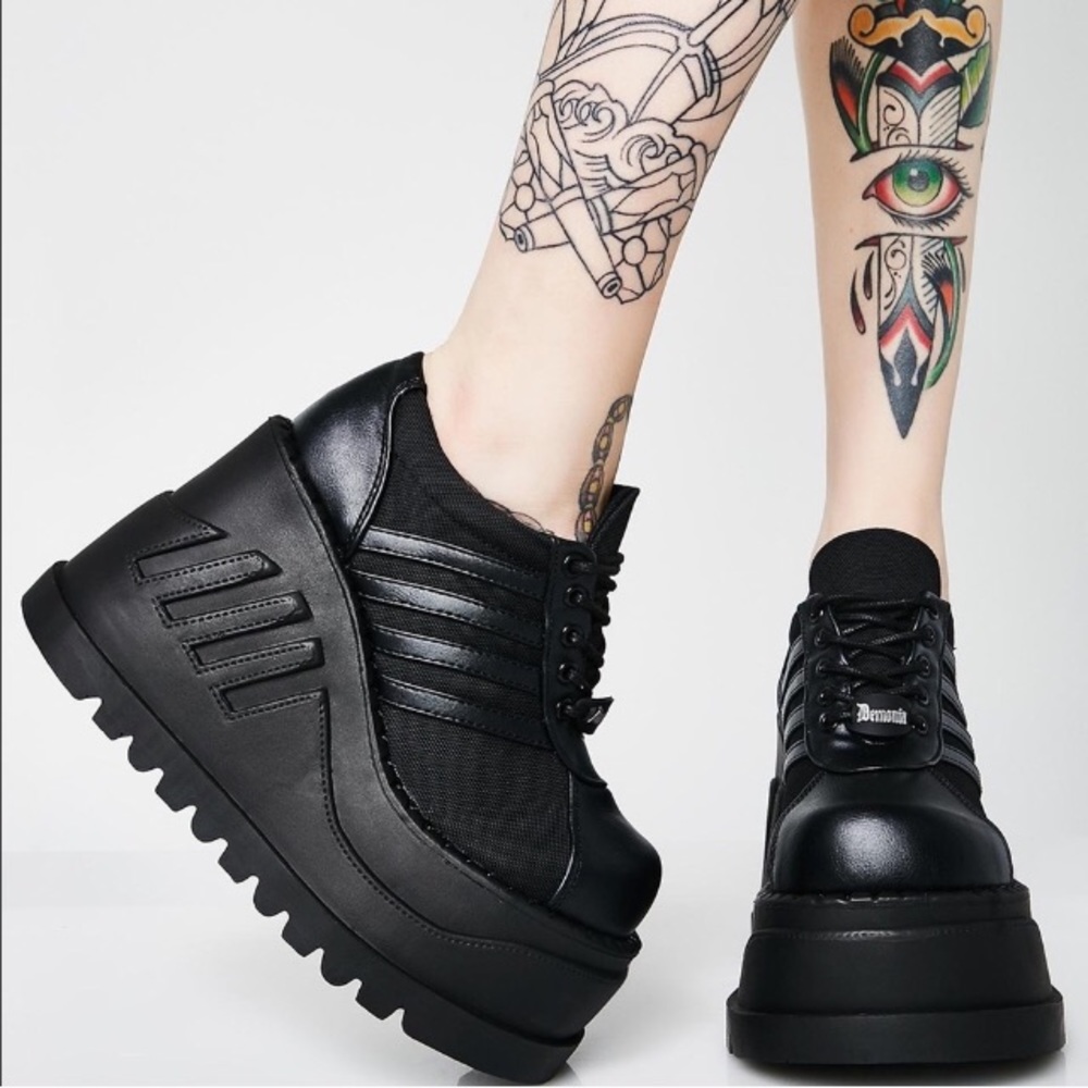 Demonia Platforms